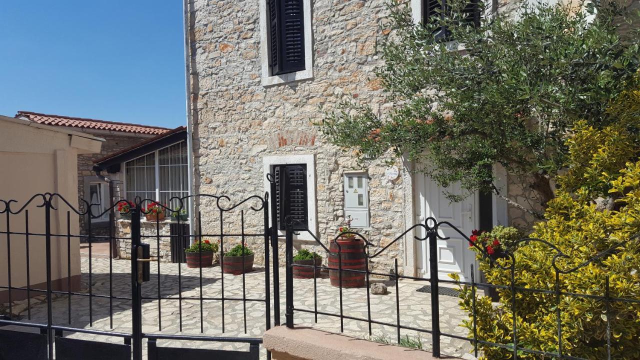 Istrska Kamnita Hisa Soncni Medulin Villa Dış mekan fotoğraf
